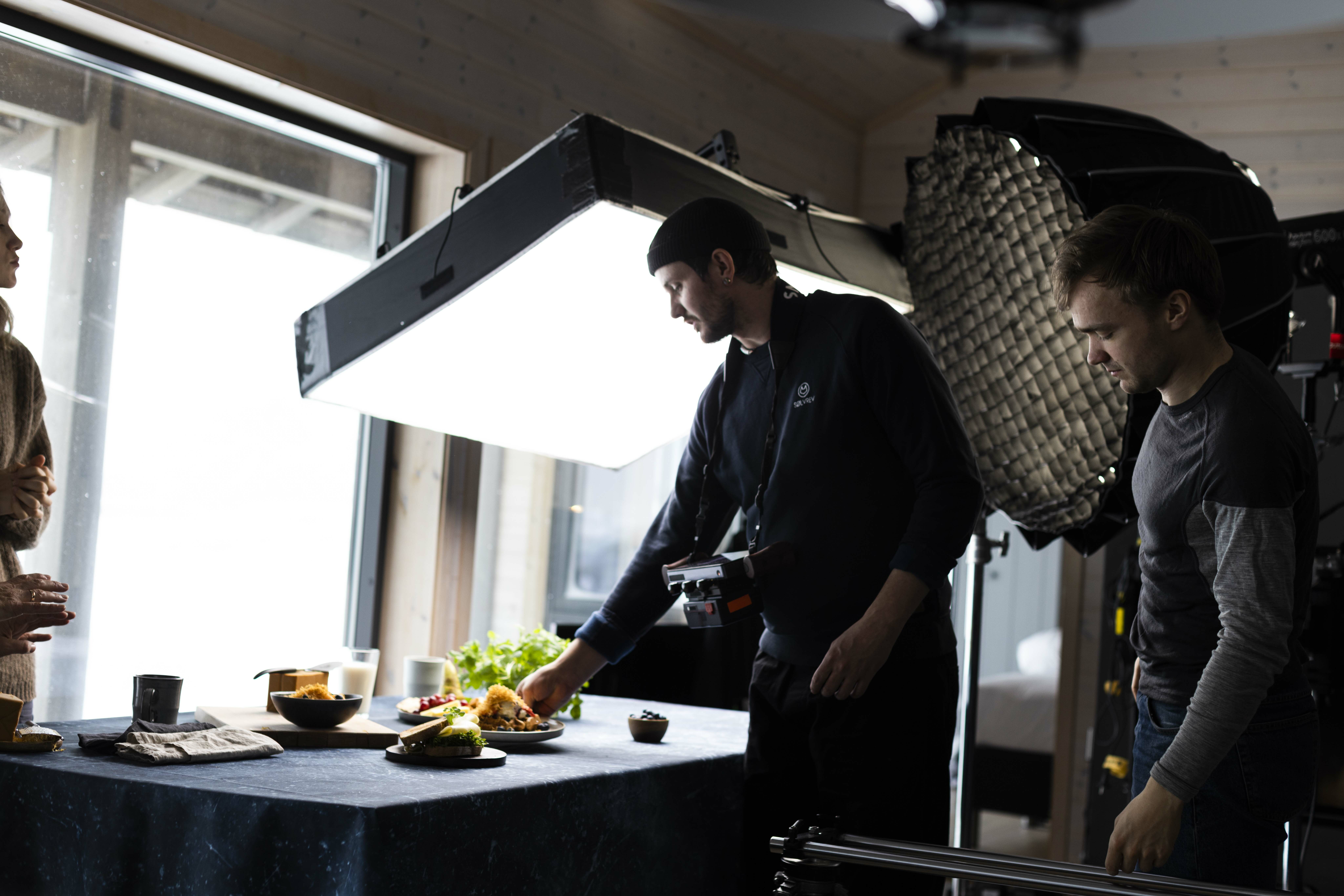 Behind the scenes på TINE innspilling.